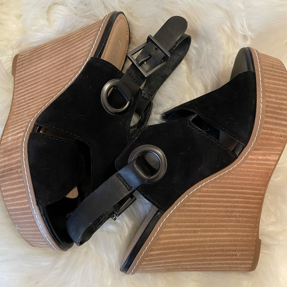 BCBG BLACK WEDGES